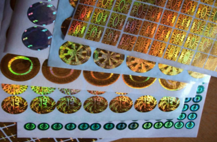 激光茄子视频APP污片标签是怎么制作出来的呢？